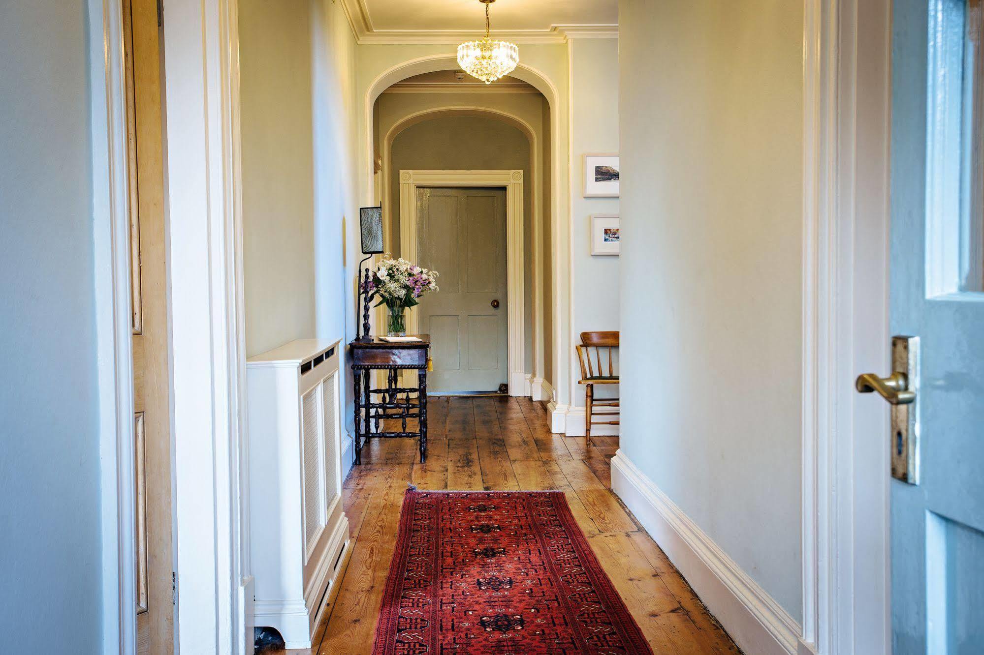 The Old Parsonage Bed & Breakfast บอสคาสเซิล ภายนอก รูปภาพ