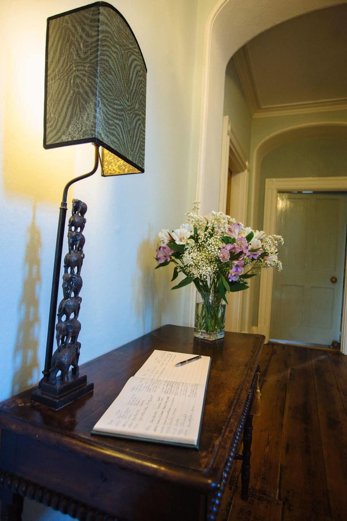 The Old Parsonage Bed & Breakfast บอสคาสเซิล ภายนอก รูปภาพ